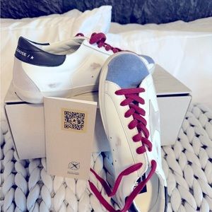 MEN - NEW! Golden Goose Superstar size 7 men's (Euro 40)